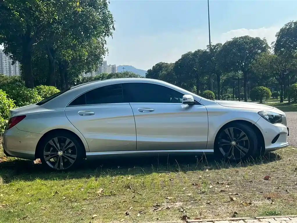 Mercedes-Benz CLA (Import) 2016 CLA 200 Sport фото 5