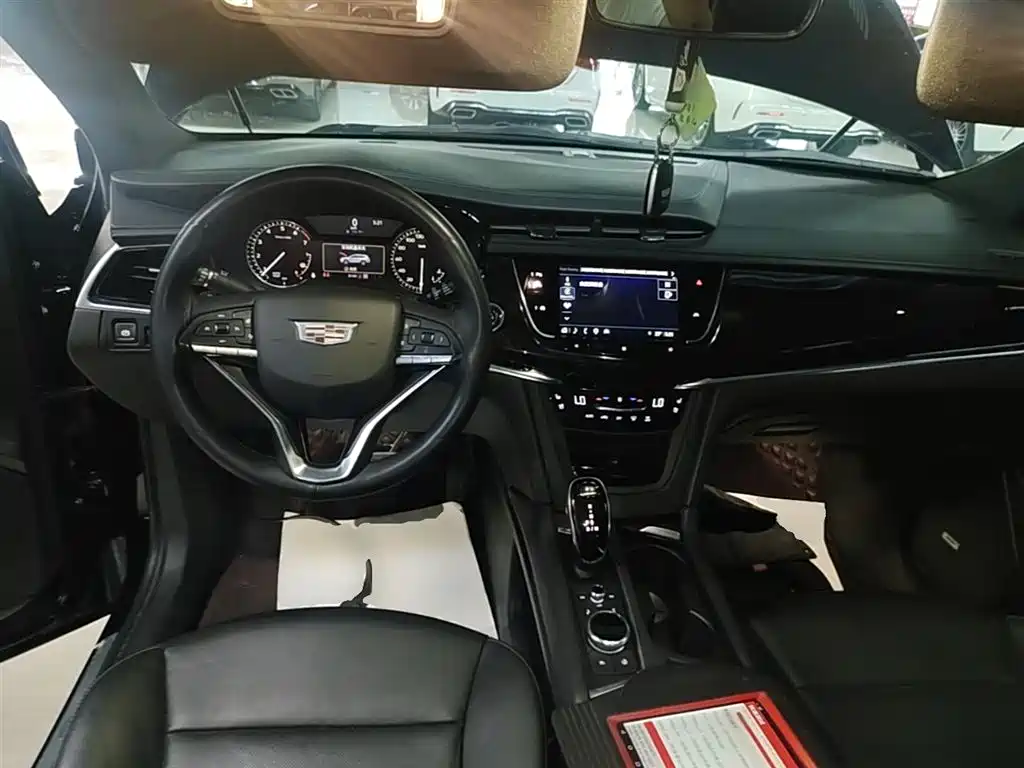 Cadillac XT6 2021 2.0T 6-seater 4WD Luxury фото 10