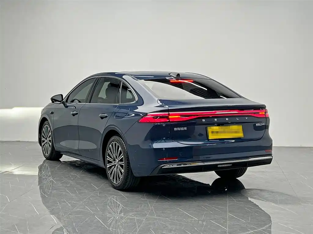 Geely Galaxy Galaxy A7 2025 EM-i фото 4