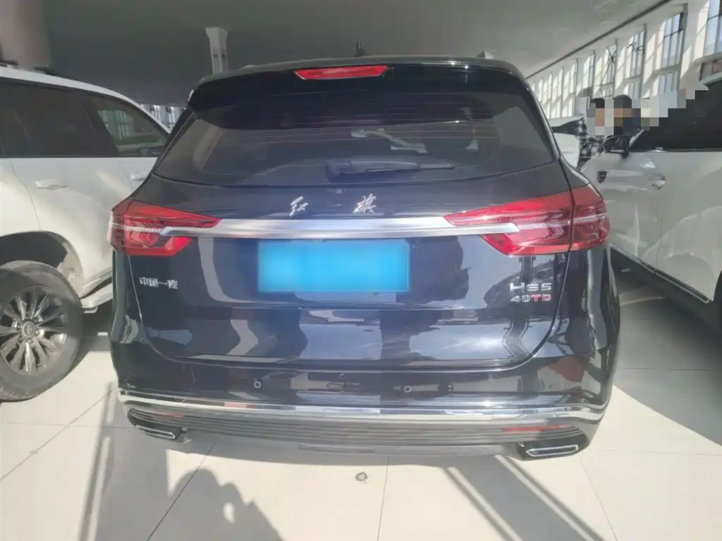 Hongqi HS5 2022 Facelift 2.0T Smart Flag Enjoyment Edition фото 6