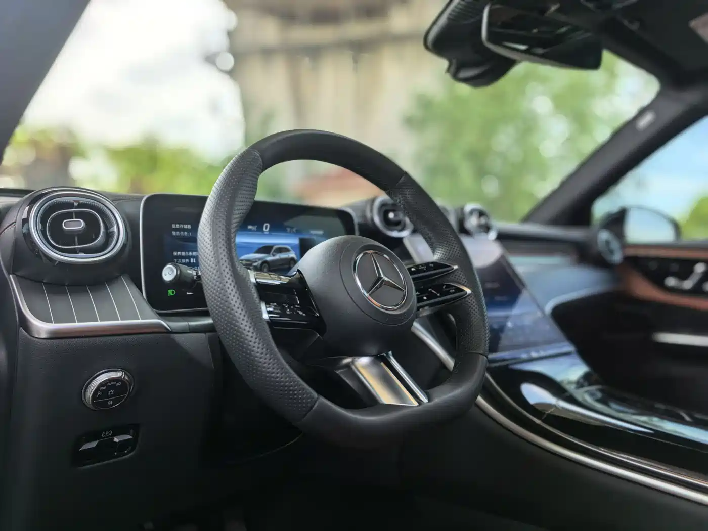 Mercedes-Benz GLC 2023 Facelift GLC 300 L 4MATIC Sport 7-Seater фото 7