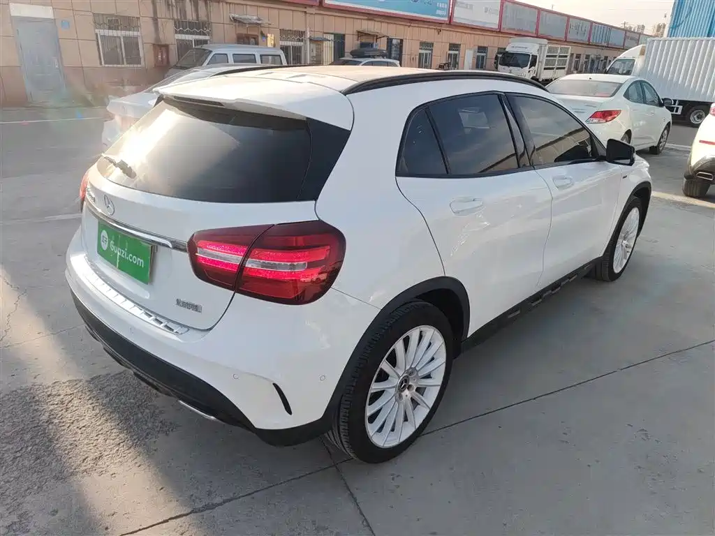 Mercedes-Benz GLA 2018 GLA 200 Polar Limited Edition фото 7