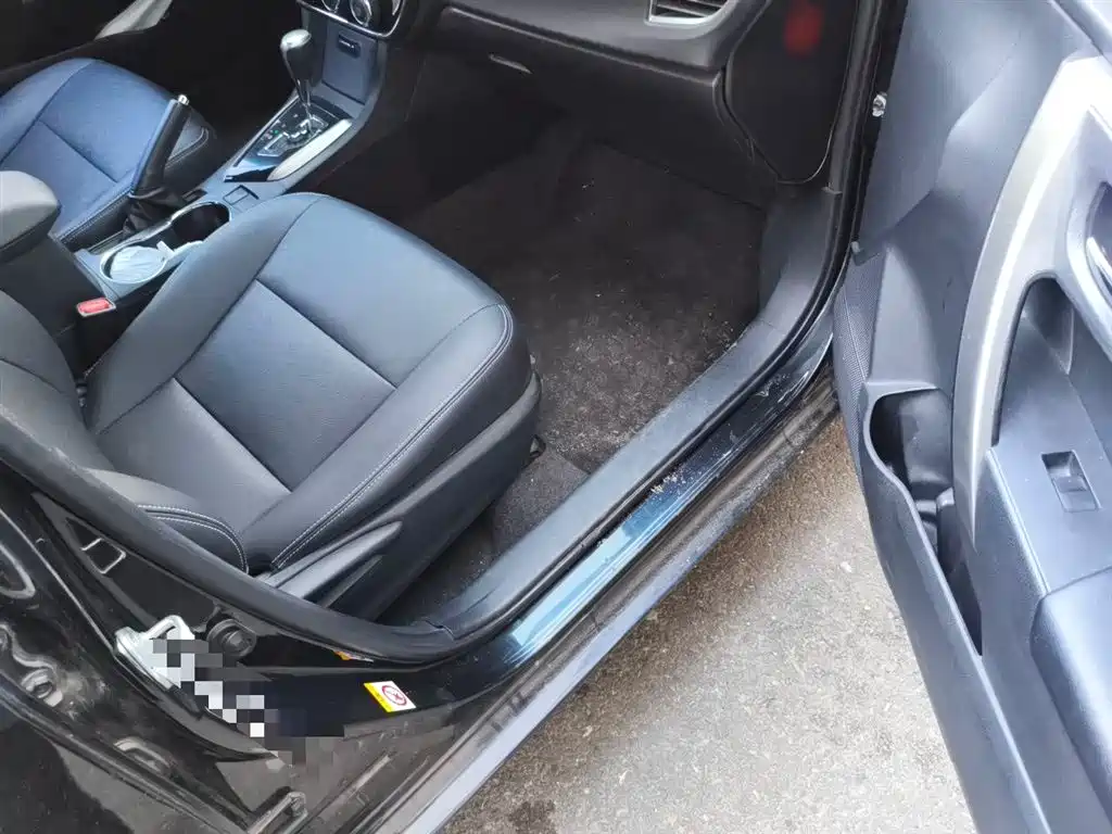 Toyota Corolla 2014 1.6L CVT GL фото 19