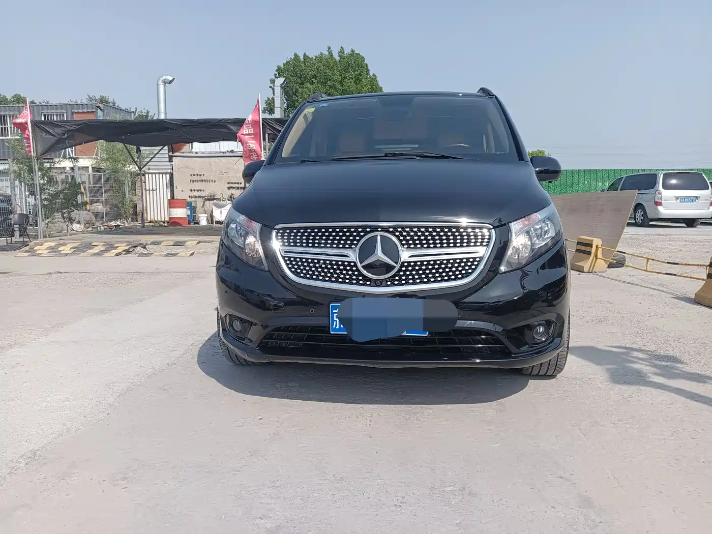 Mercedes-Benz Vito 2021 2.0T Elite 7-Seater фото 2