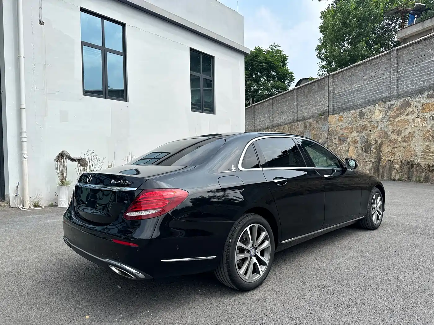 Mercedes-Benz E-Class 2016 E 300 L Fashion Type фото 7