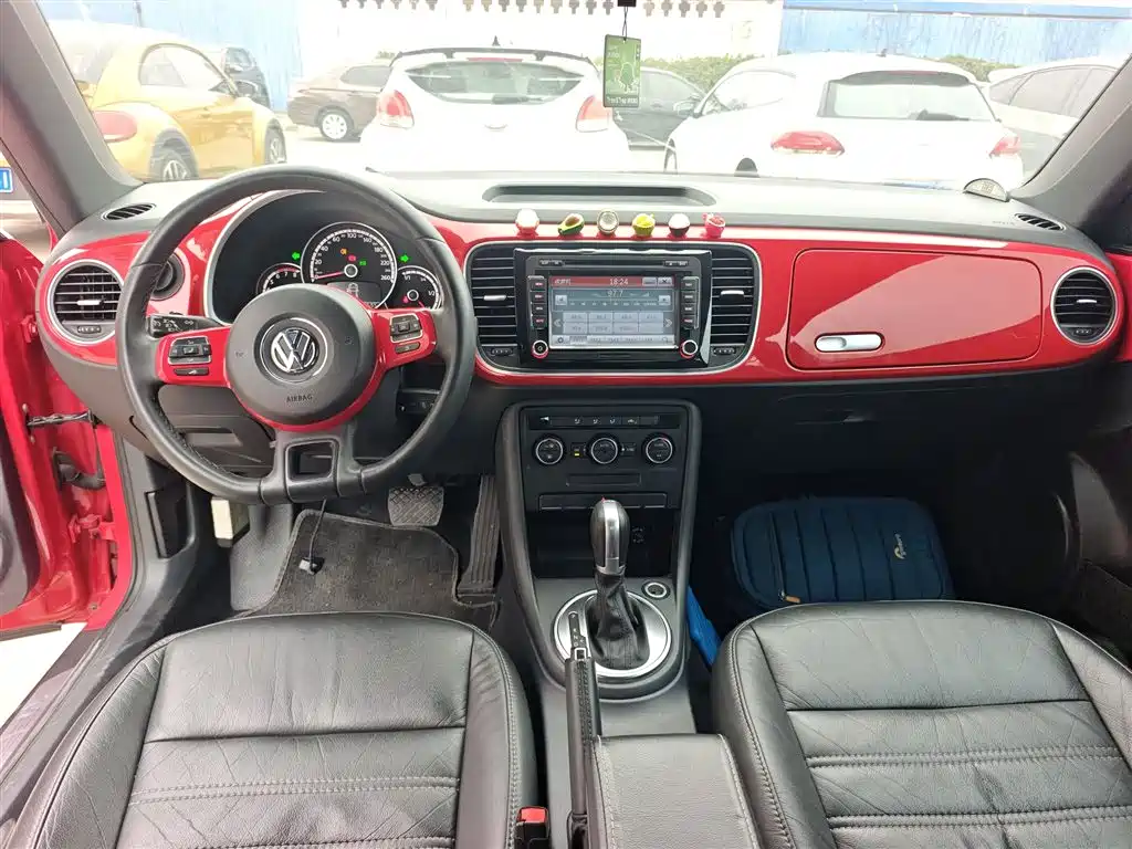 Volkswagen Beetle 2015 280TSI фото 10