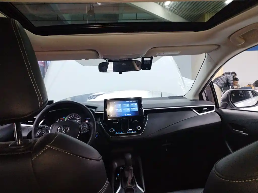 Toyota Corolla 2021 1.2T S-CVT Elite PLUS Edition фото 14