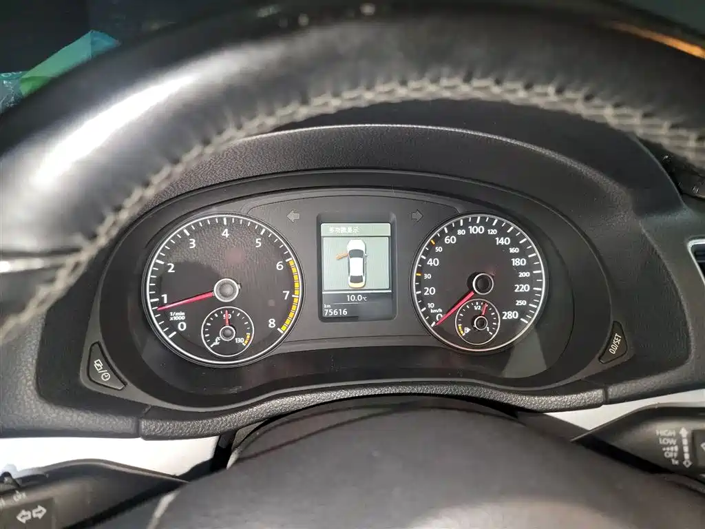 Volkswagen Passat 2014 1.8TSI DSG Executive Edition фото 4