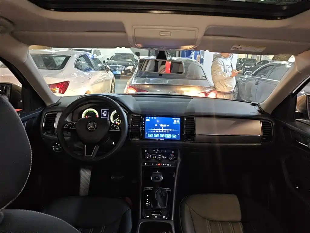 Škoda Kodiaq 2018 TSI330 5-seat FWD Comfort фото 10