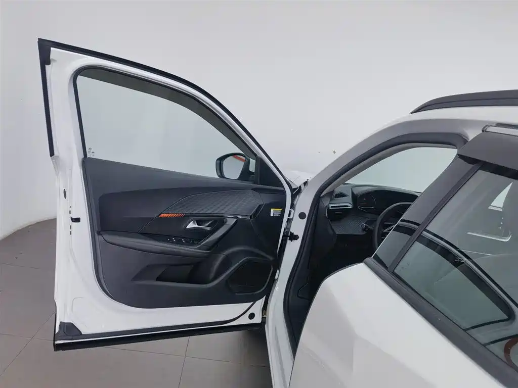 Peugeot 2008 2022 230THP THE ONE фото 8