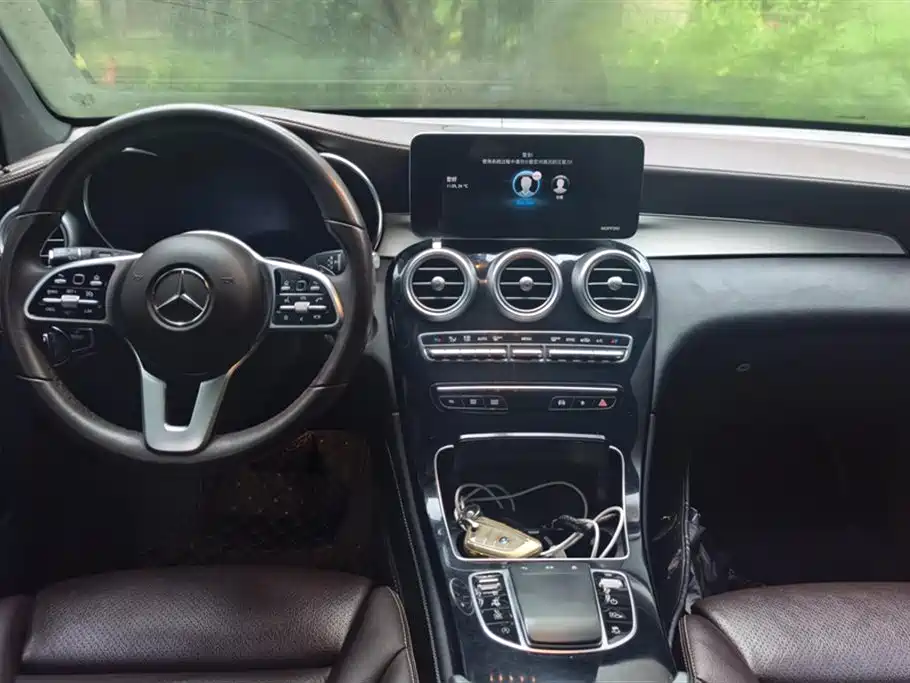 Mercedes-Benz GLC 2021 GLC 260 L 4MATIC Sporty фото 13