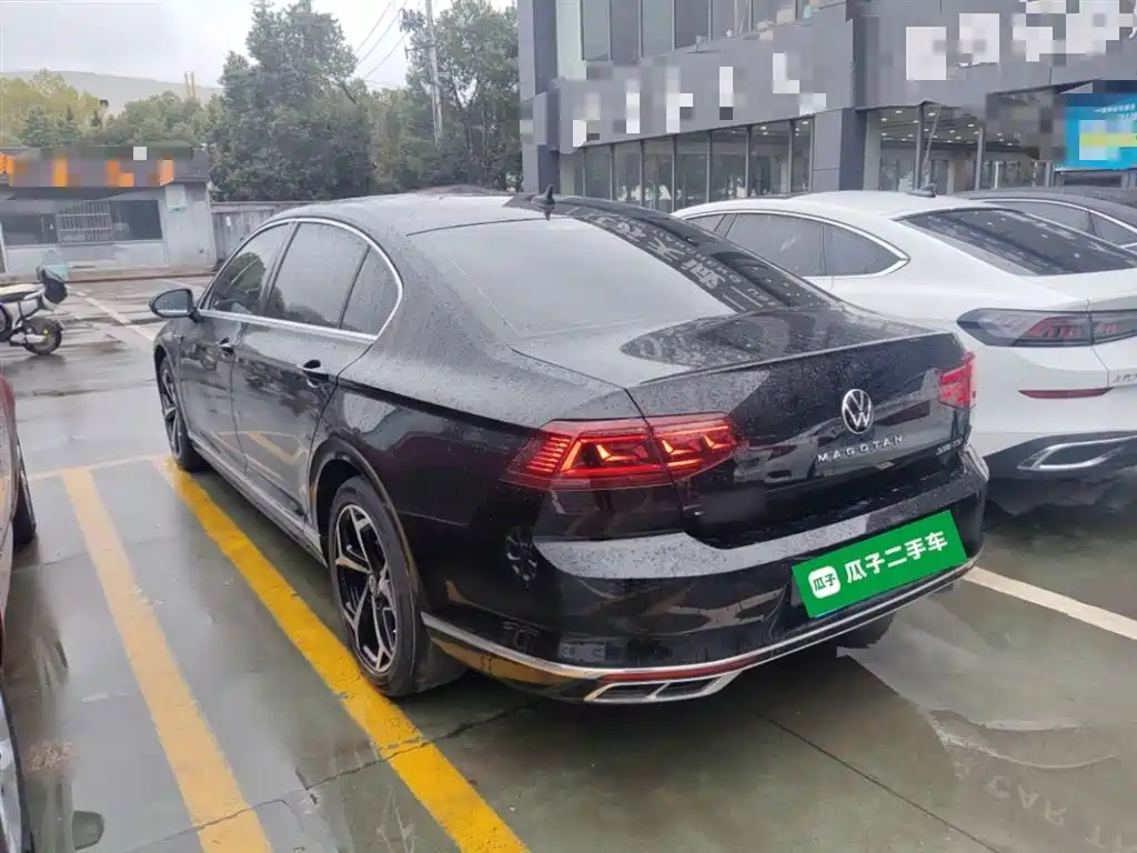 Volkswagen Magotan 2023 Model 2 Million Commemorative Edition 330TSI DSG Luxury фото 5