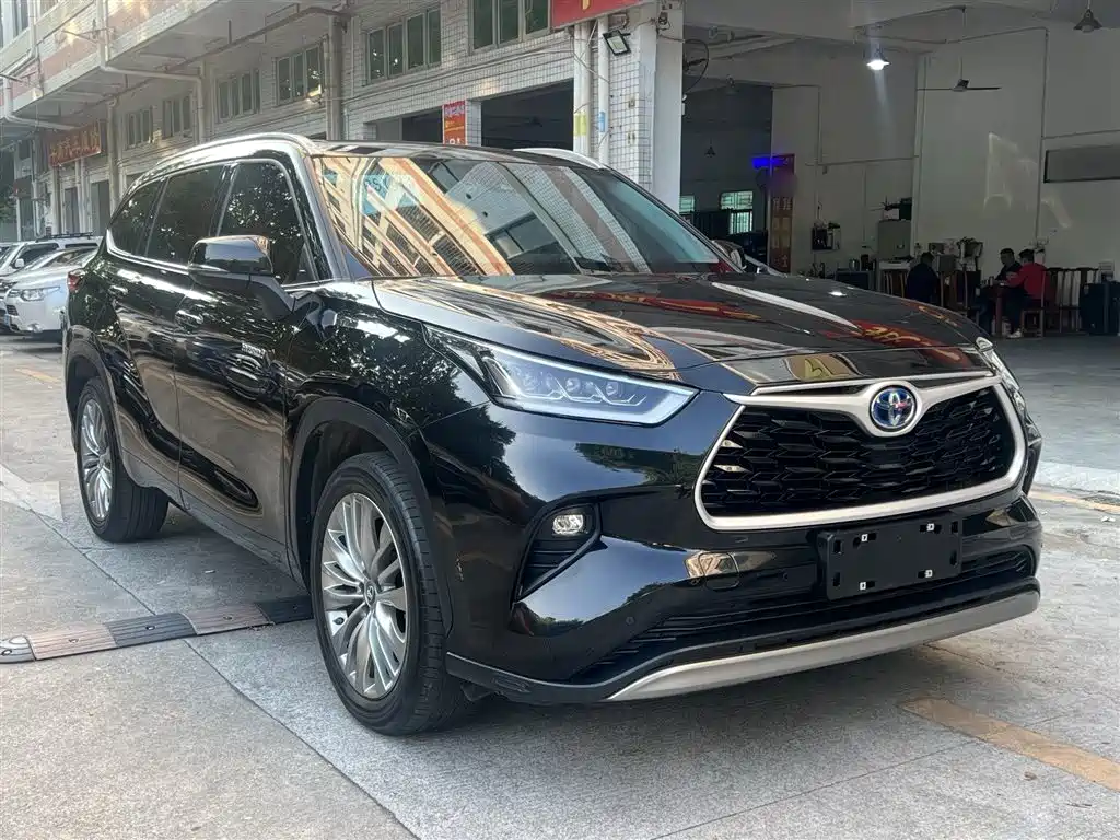 Toyota Highlander 2022 Model Dual Engine 2.5L 4WD Premium Edition 7-Seater фото 25