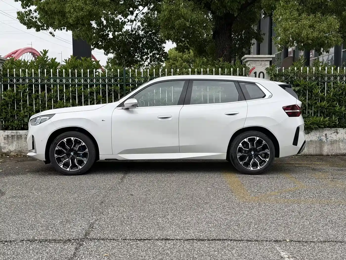 BMW X3 2025 xDrive30L Premium Model M Sport Black Package фото 3