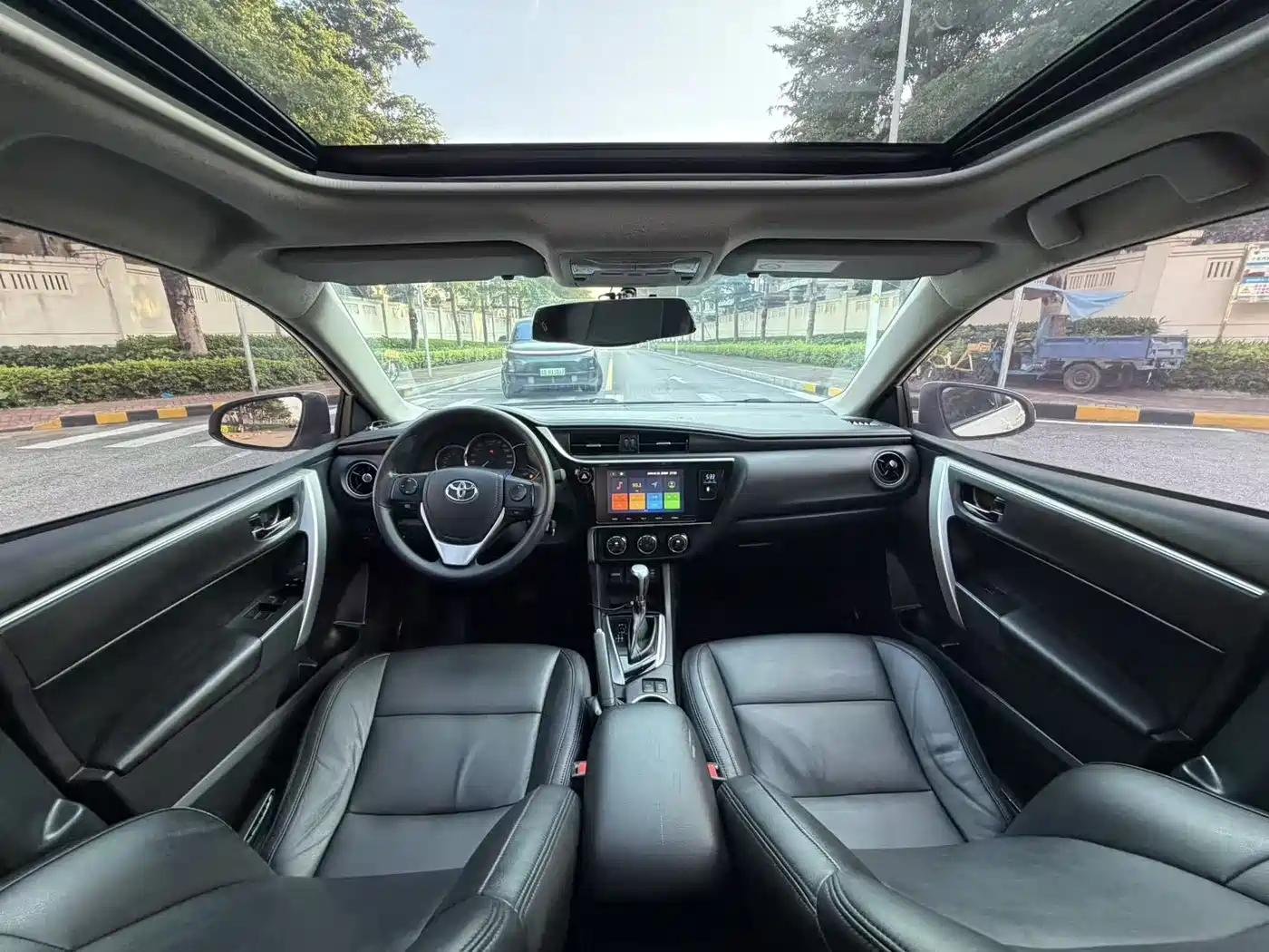 Toyota Levin 2017 Facelift 185T CVT Elite (China V) фото 13
