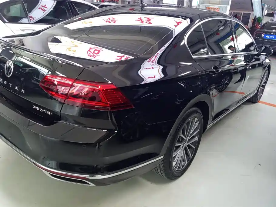 Volkswagen Passat 2021 Model 380TSI Luxury Edition фото 3