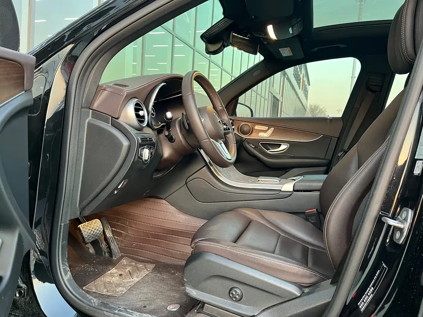 Mercedes-Benz GLC 2022 GLC 300 L 4MATIC Dynamic Collector's Edition фото 4