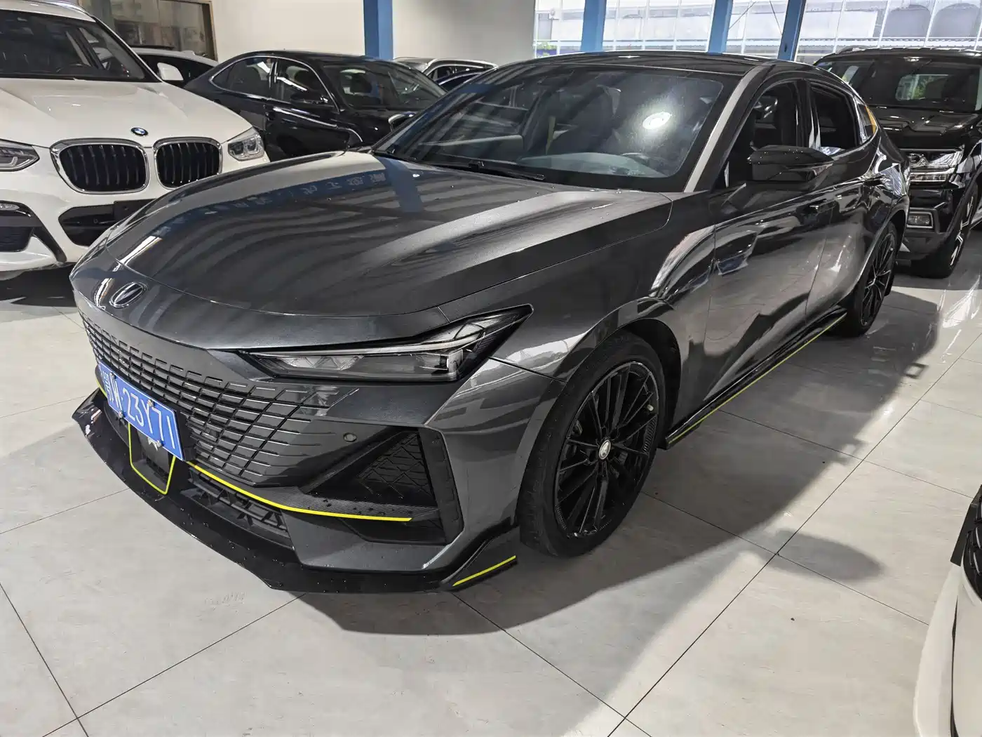 CHANGAN UNI-V