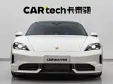 Фото 2 - Porsche Taycan