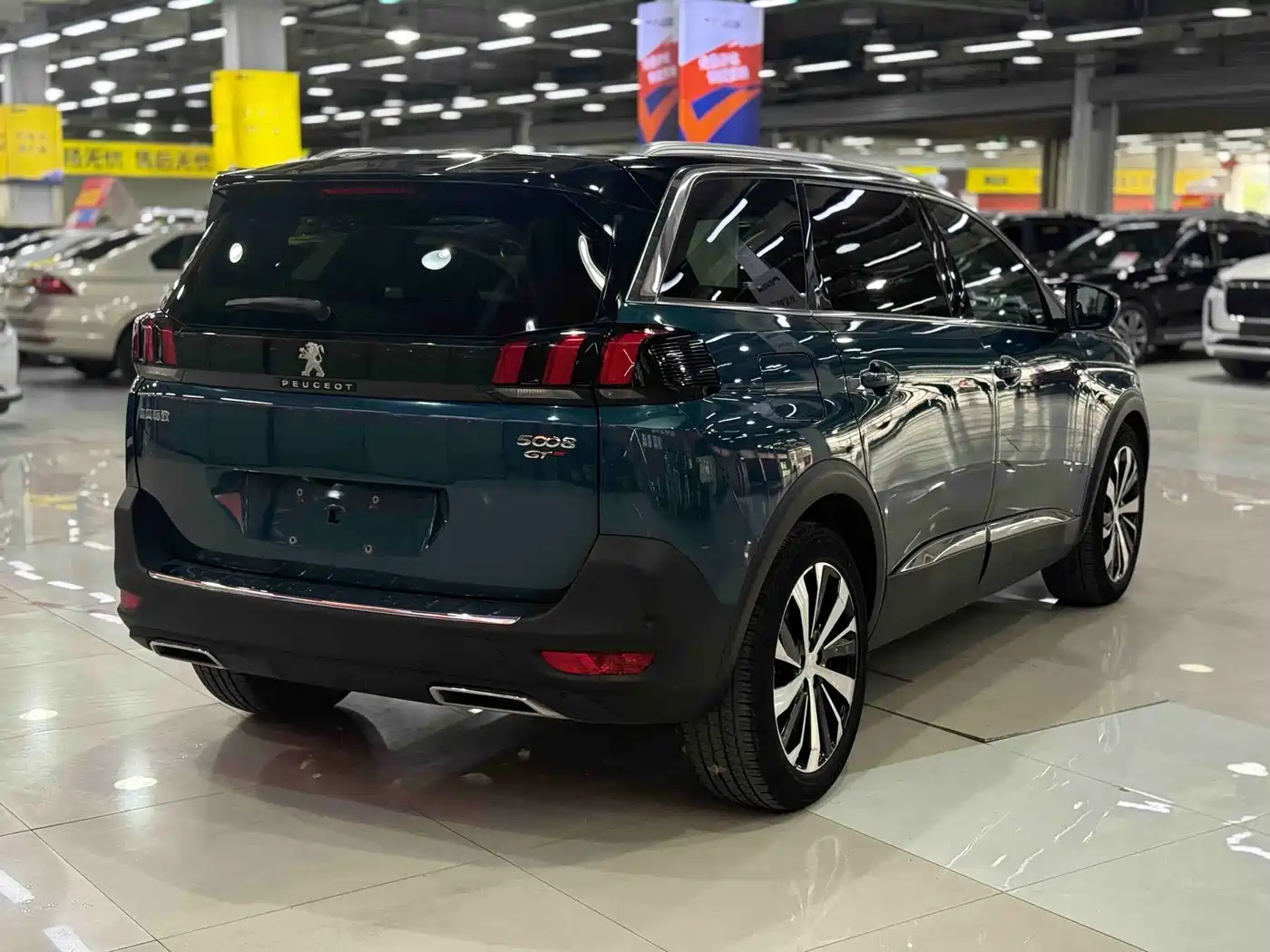 Peugeot 5008 2017 380THP 7-Seater Luxury GT Edition фото 19