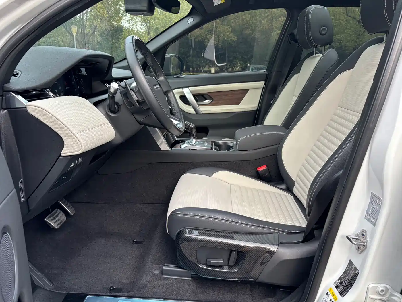 Land Rover Discovery Sport 2020 249PS R-Dynamic Performance фото 7
