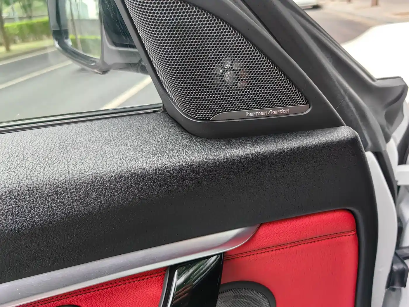BMW 3 Series GT 2020 320i M Sport Black Night Edition фото 7