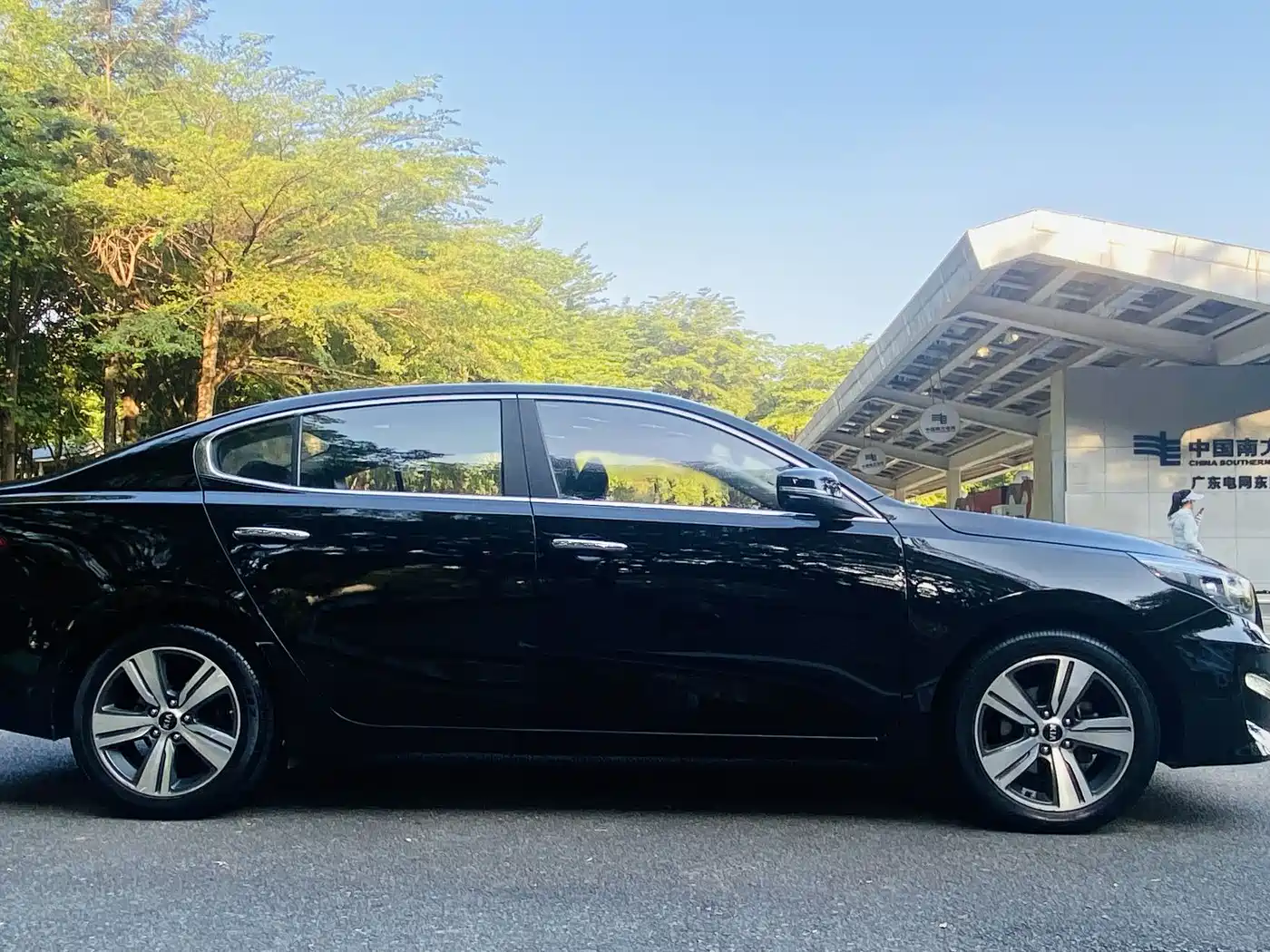 Kia Kaishen 2017 1.8L Automatic DLX фото 4