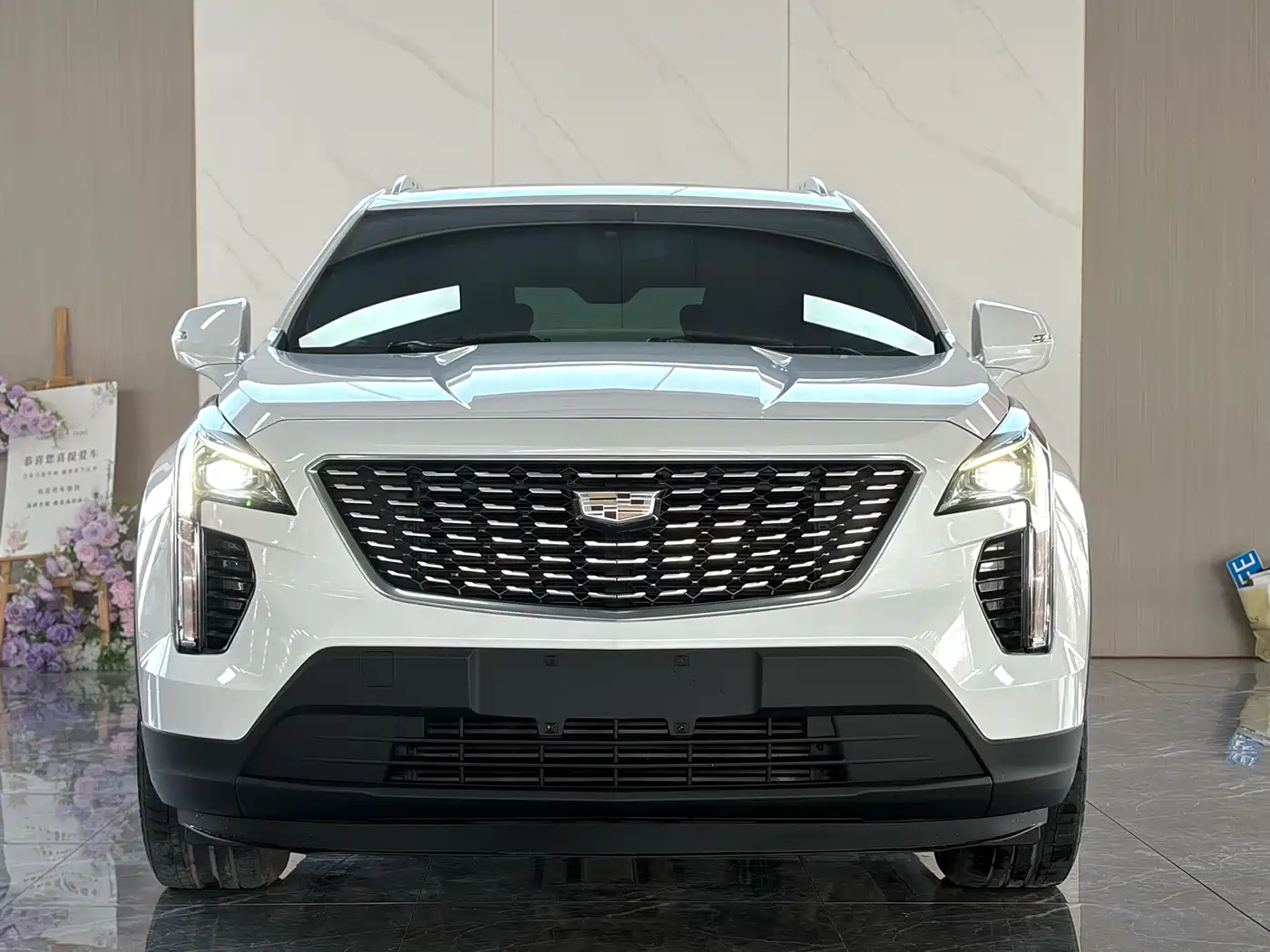 CADILLAC XT4
