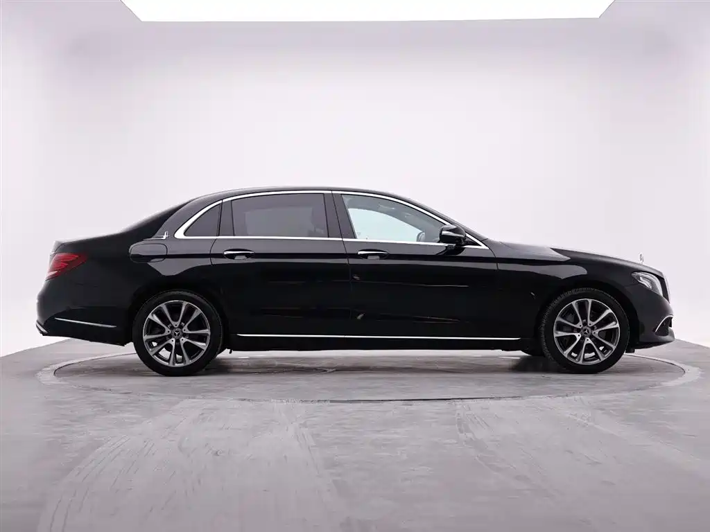 Mercedes-Benz E-Class 2018 Facelift E 300 L Luxury фото 5