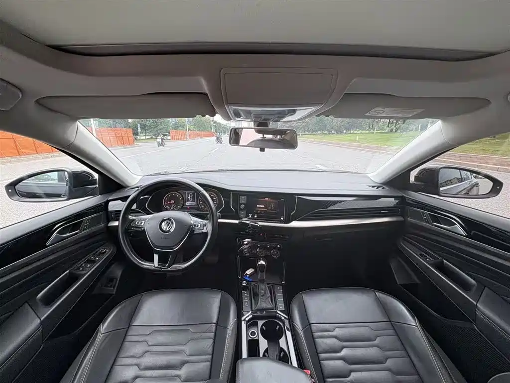 Volkswagen Passat 2019 330TSI Elite Version China VI фото 10