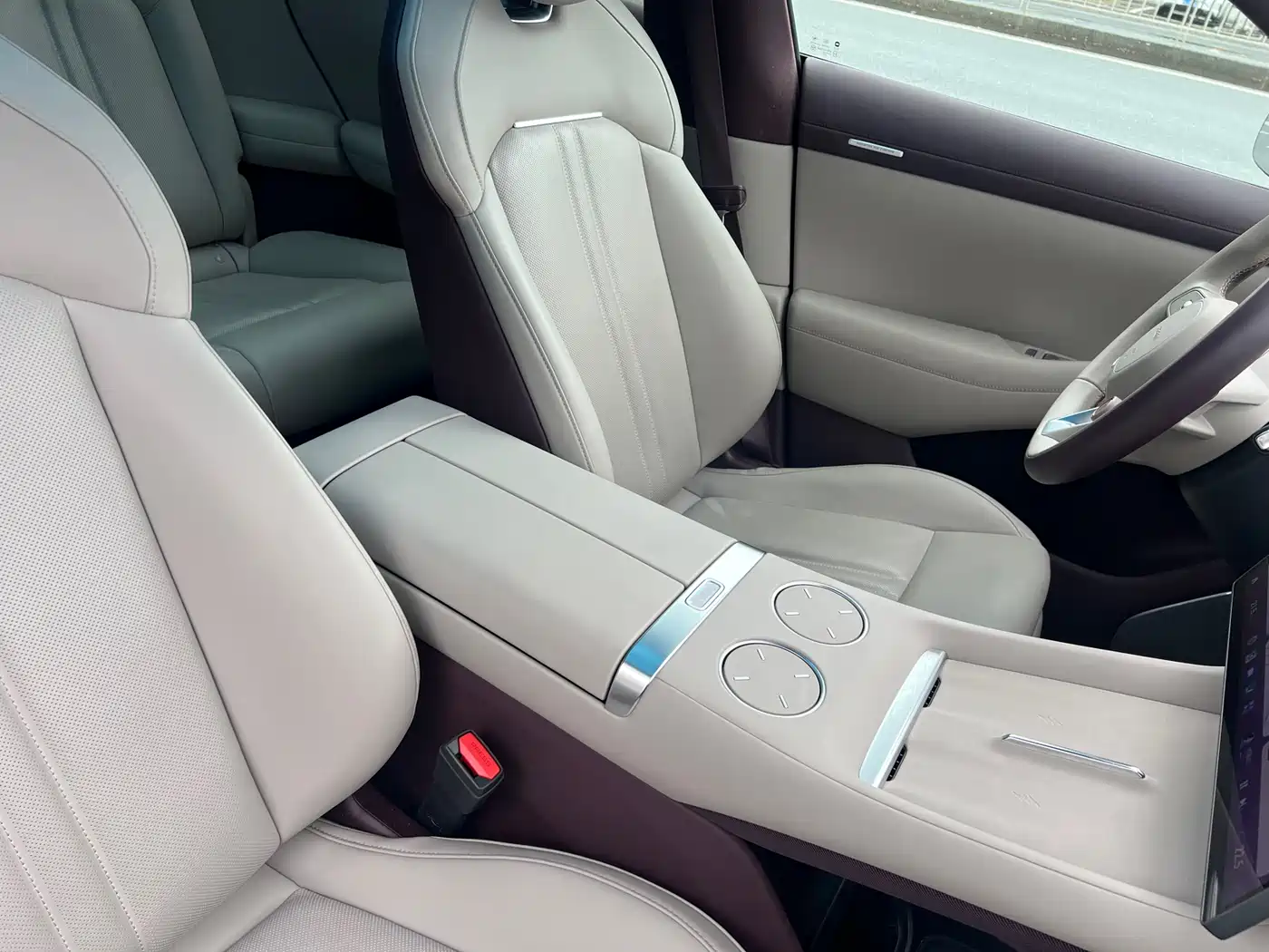 Xiaomi Auto Xiaomi YU7 2025 Ultra Long Range High Performance AWD Max Edition фото 23