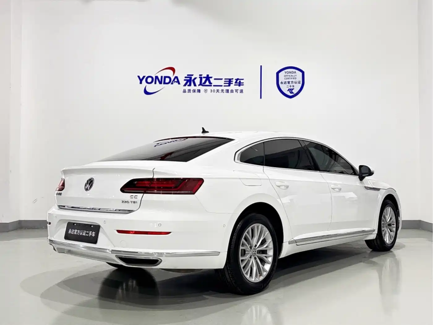 Volkswagen FAW-Volkswagen CC 2019 330TSI Charm Edition China VI фото 4