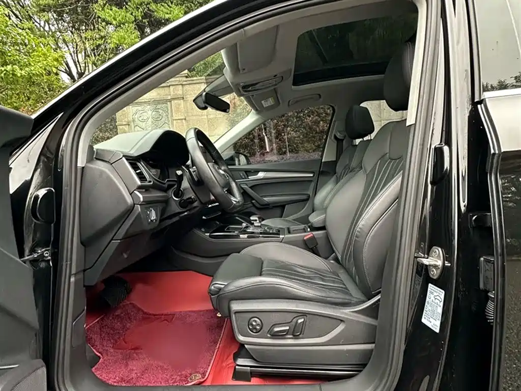 Audi Q5L 2022 40T Luxury Dynamic фото 18