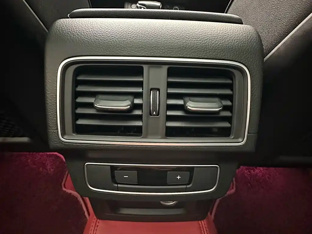 Audi Q5L 2022 40T Luxury Dynamic фото 8