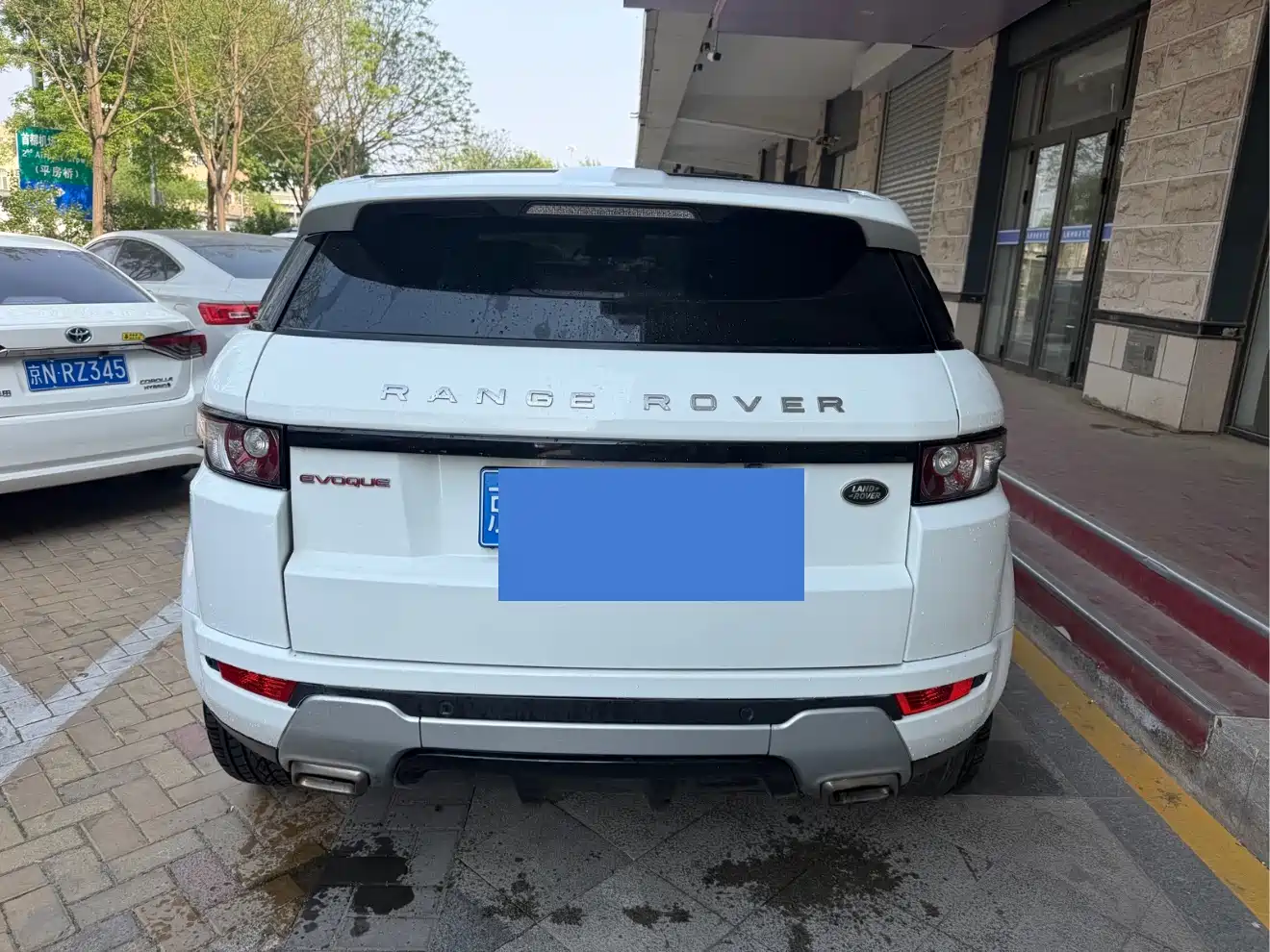 Land Rover Range Rover Evoque (Import) 2015 2.0T 5-door Dynamic Edition фото 15