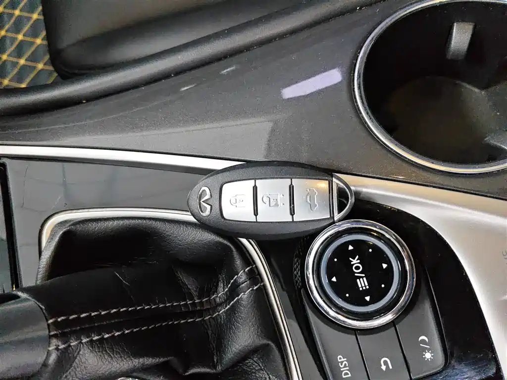Infiniti Q50L 2018 2016 Model 2.0T Comfort Edition