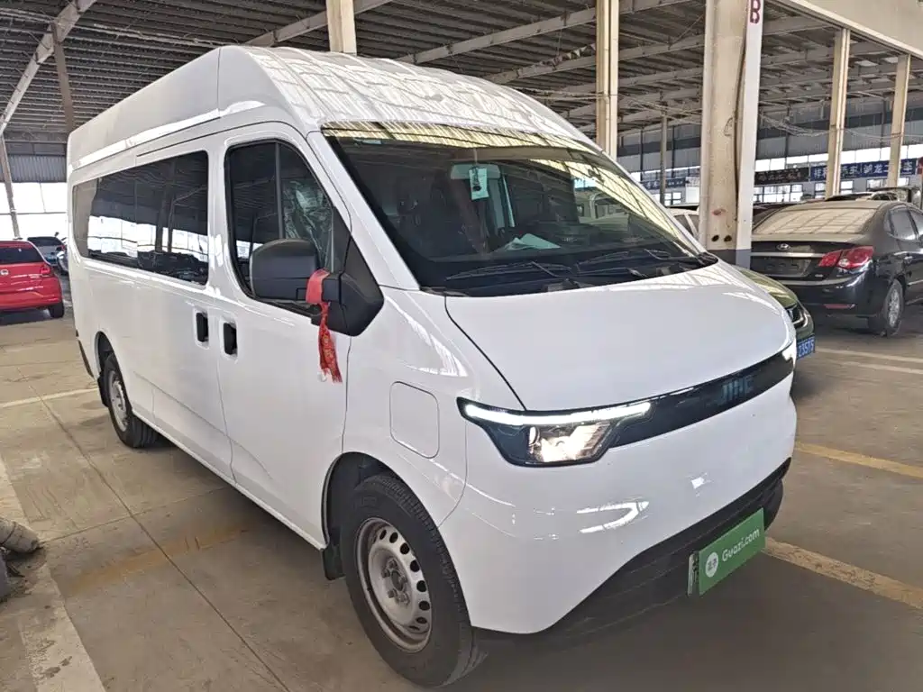Jiangling E-Fushun 2026 2025 Model Bright Window Version 77kwh Medium Wheelbase Medium Roof