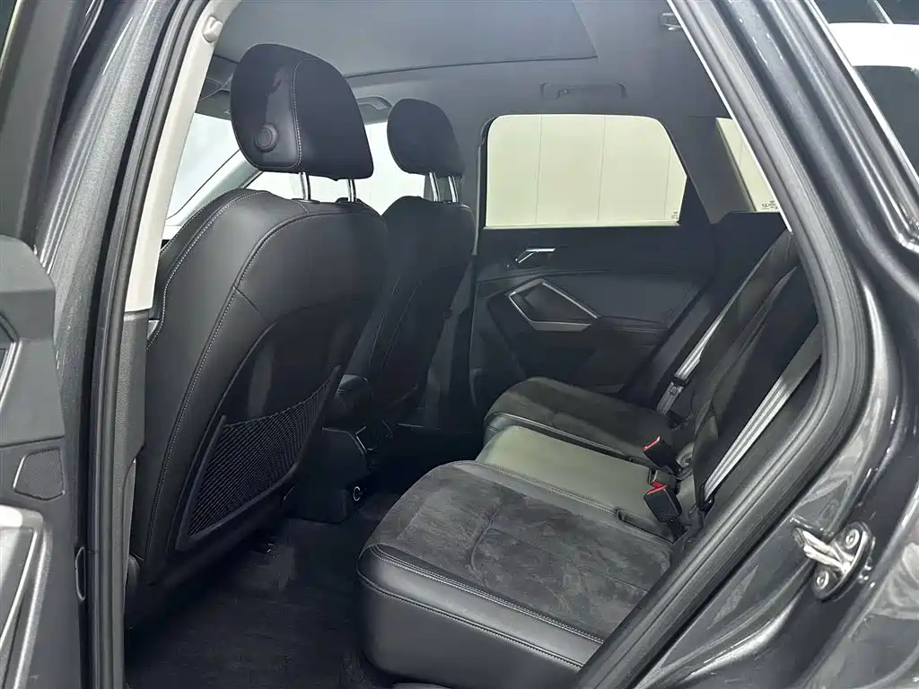 Audi Q3 2022 35 TFSI Fashion Dynamic фото 16