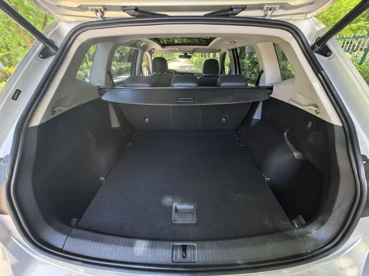 Volkswagen Tiguan L 2017 330TSI Automatic 2WD Luxury Edition фото 27
