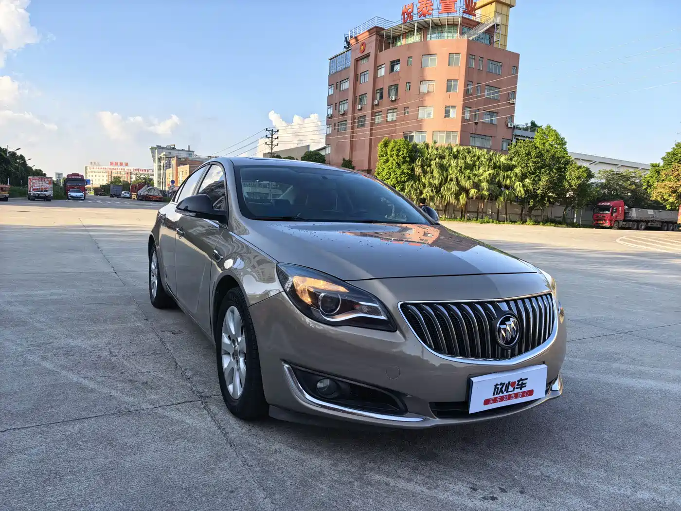 Buick Regal 2015 1.6T Leading Tech Edition фото 2