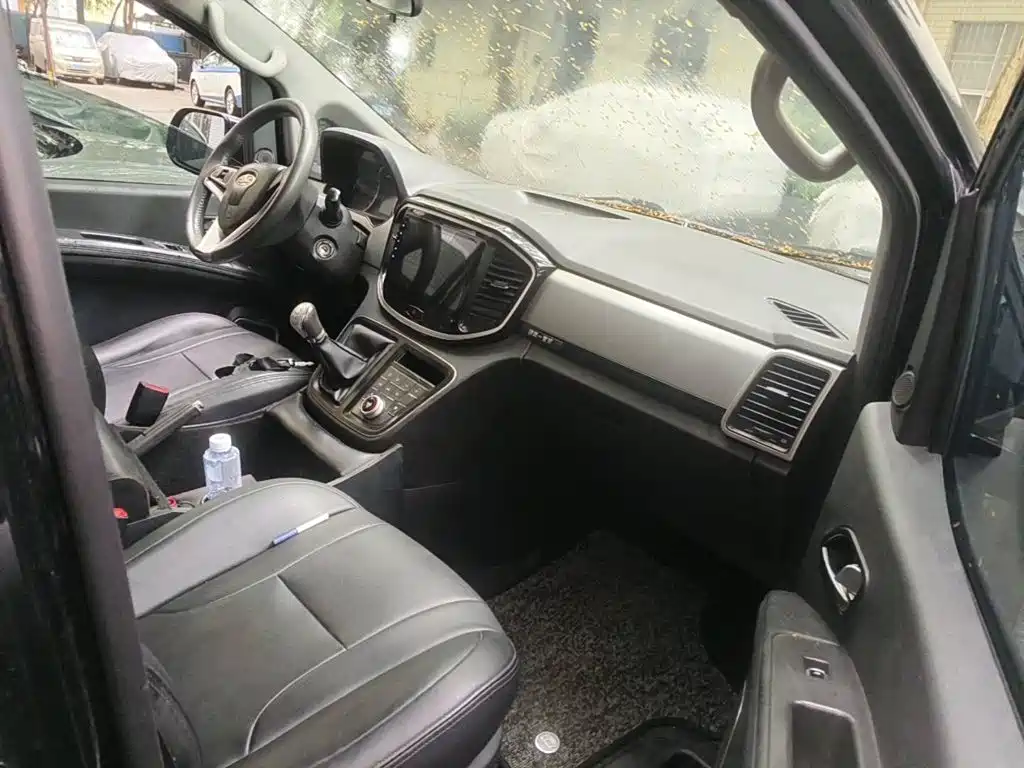 JAC Refine Refine M4 2018 2018 2.0L Manual Express