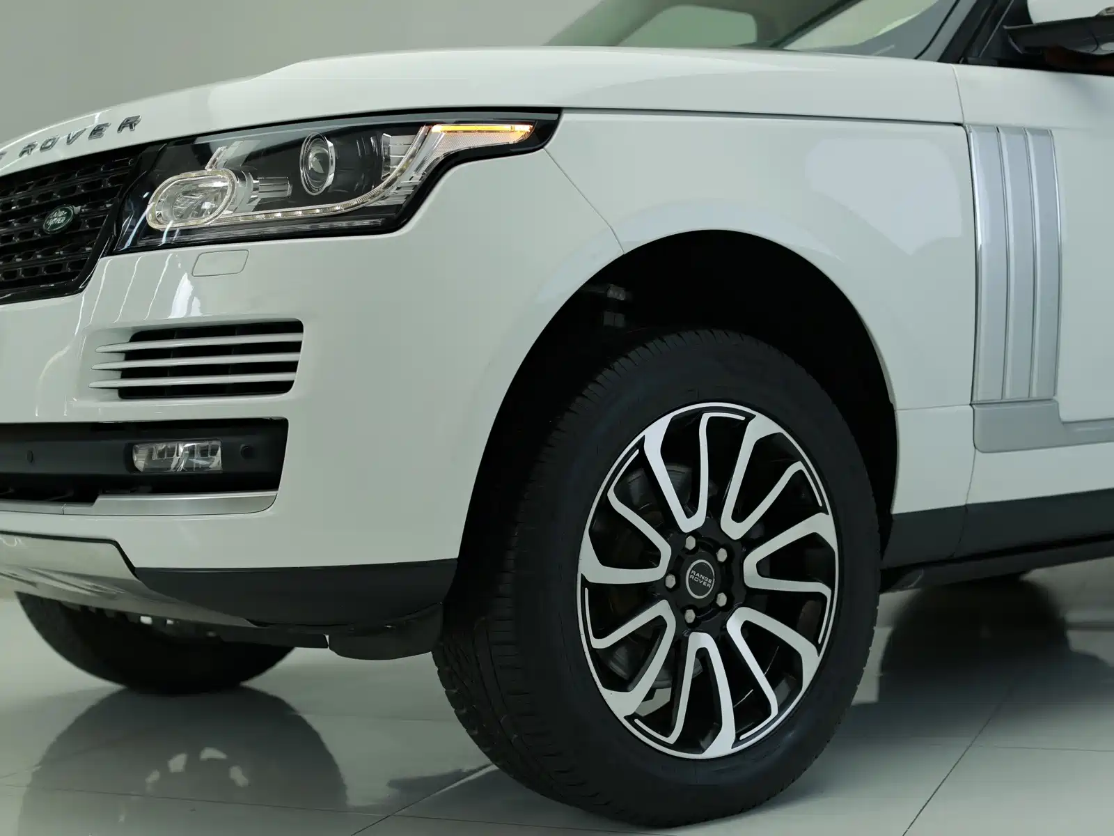 Фото 3 - Land Rover Range Rover