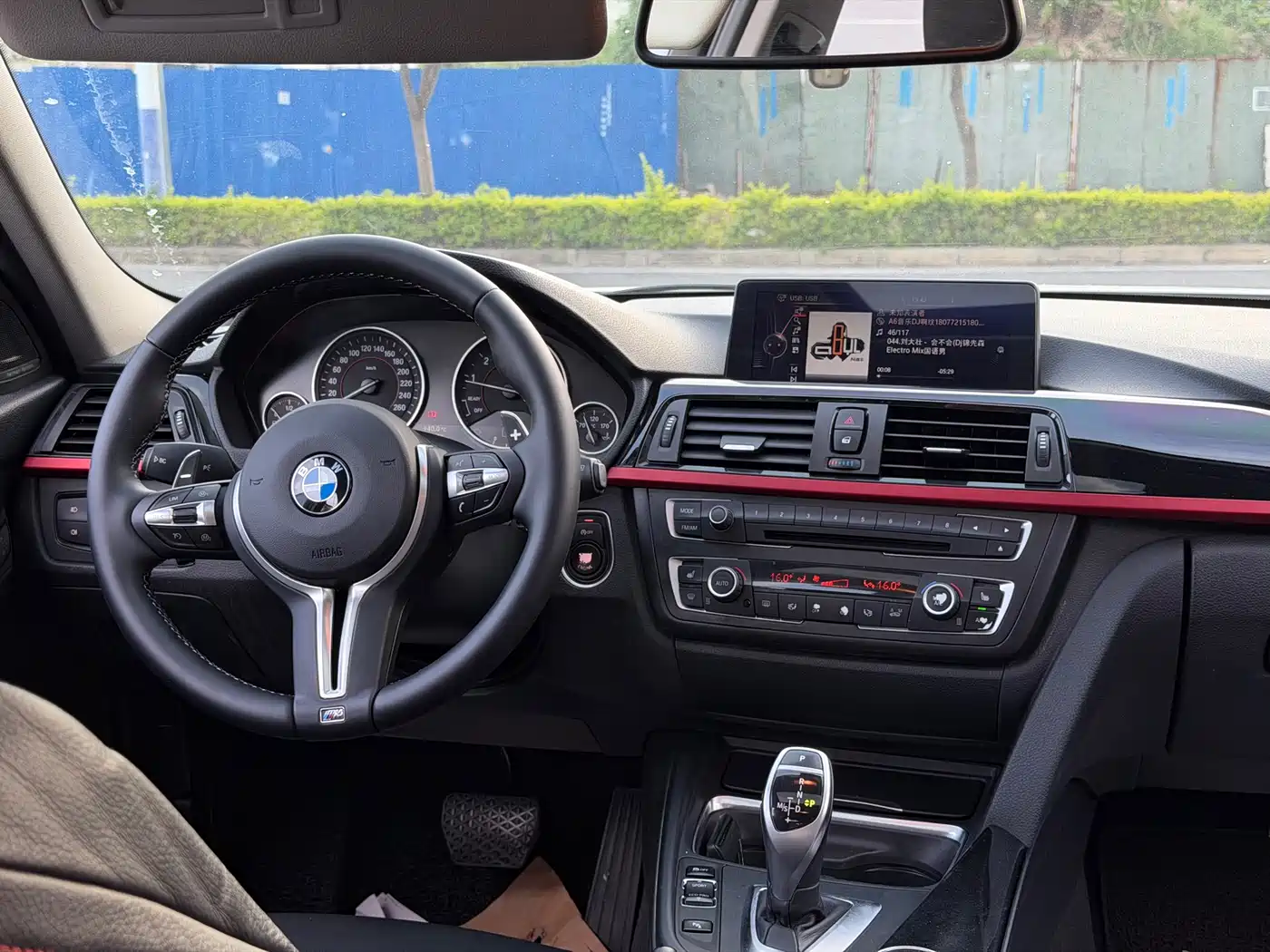 BMW 3 Series 2014 320i Sport Design Package фото 7