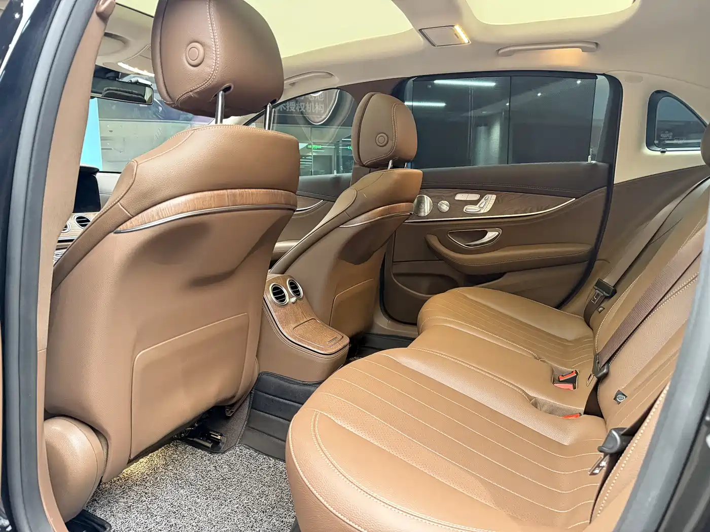 Mercedes-Benz E-Class 2022 E 300 L Luxury фото 5