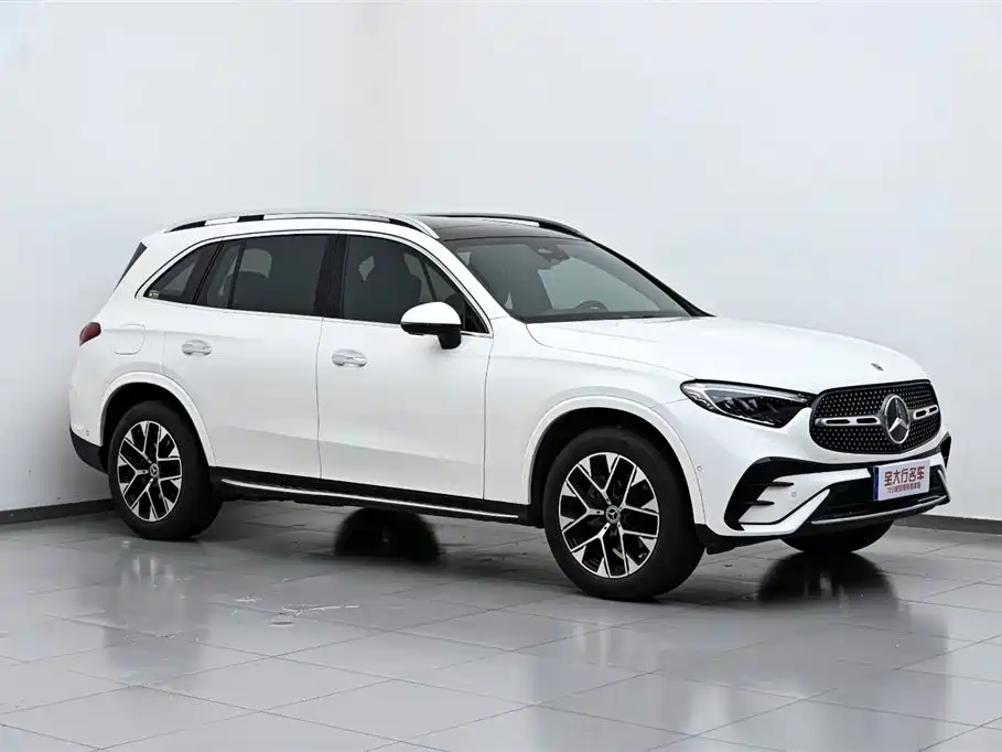 MERCEDES-BENZ GLC
