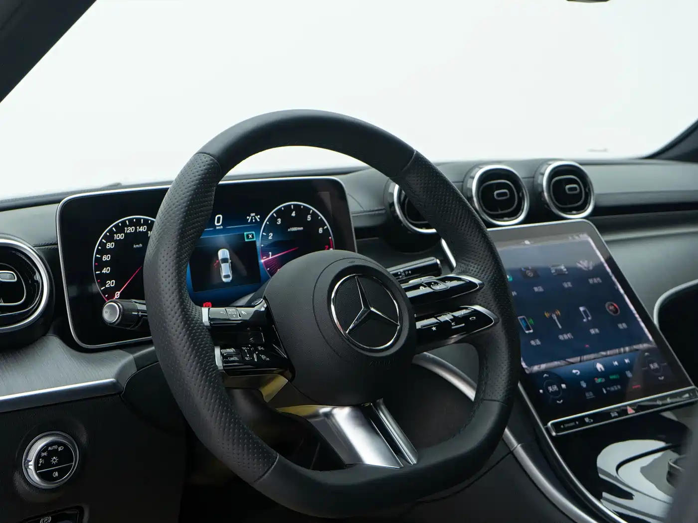Mercedes-Benz C-Class 2023 C 200 L Sport фото 5