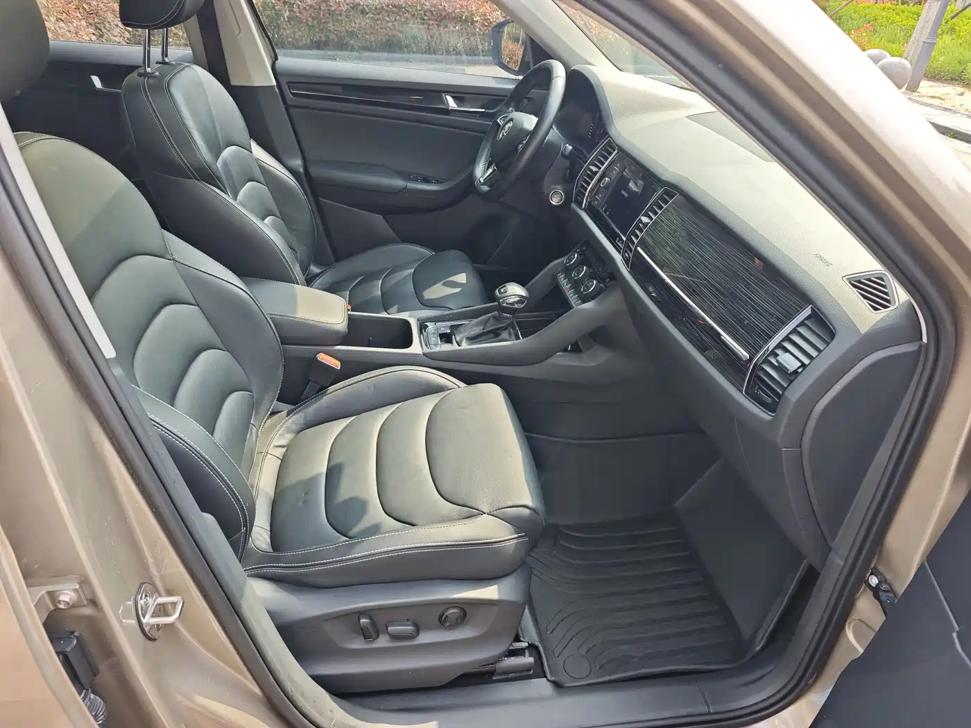 Škoda Kodiaq 2019 Facelift TSI330 5-Seater 2WD Luxury Premium Edition China V фото 21