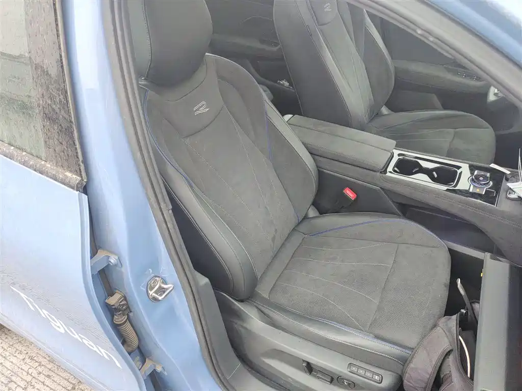 Volkswagen Tiguan L 2024 PRO 380TSI 4WD R-Line Premium Edition фото 18