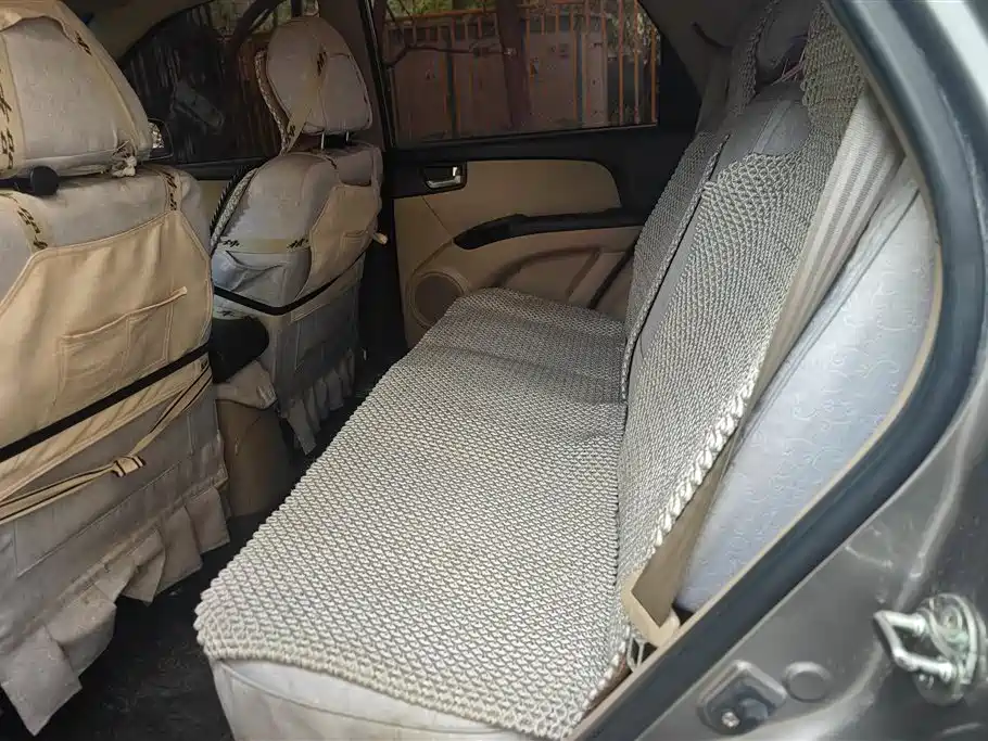Kia Sportage 2013 2.0L Manual 2WD GL фото 11