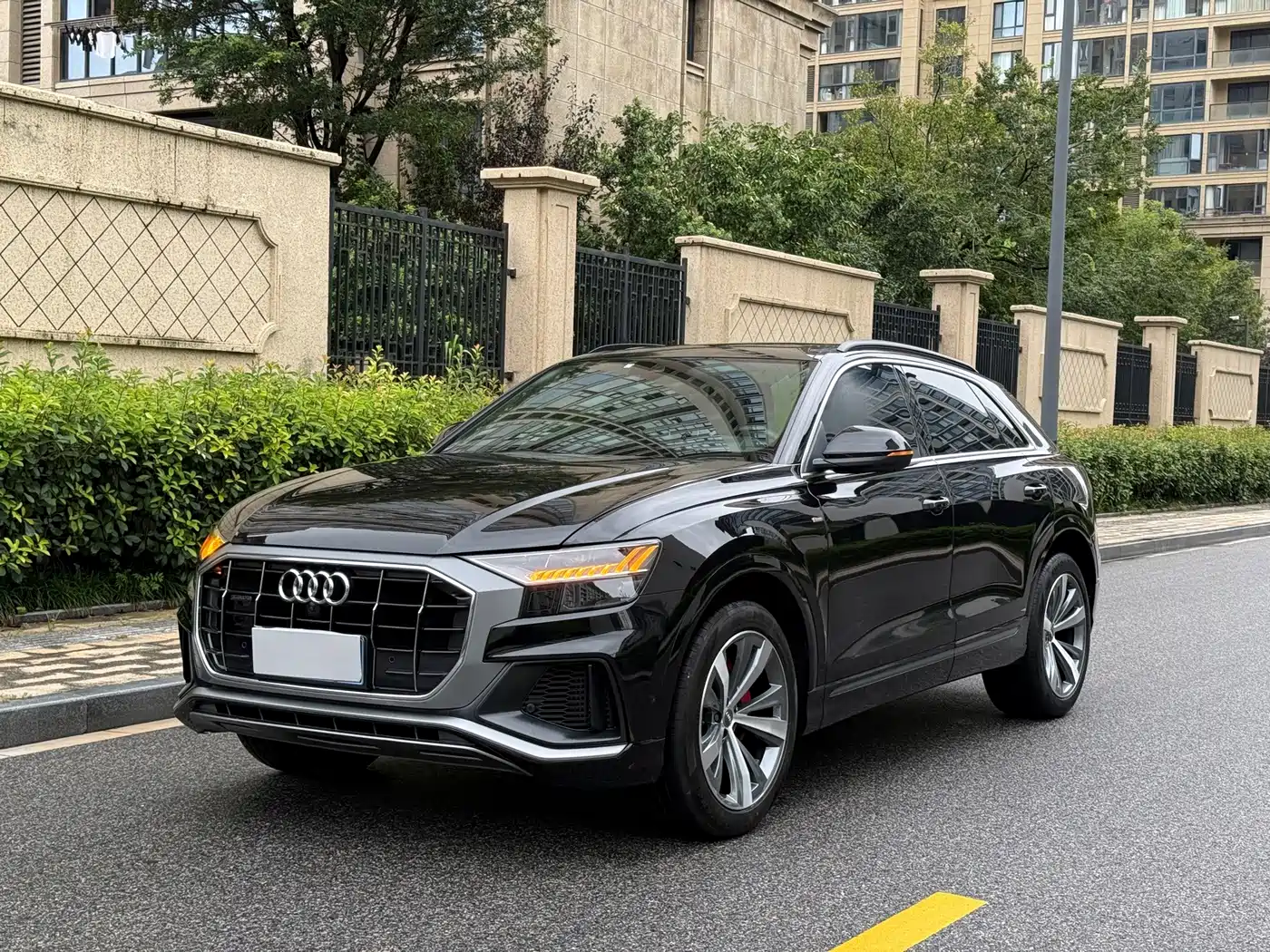 Audi Q8 2020 2019 Model 55 TFSI Premium Dynamic